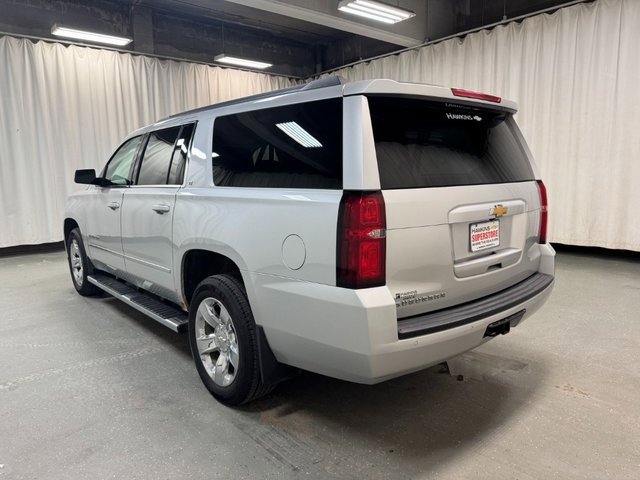 Used 2017 Chevrolet Suburban LT w/ LT Signature Package image 6
