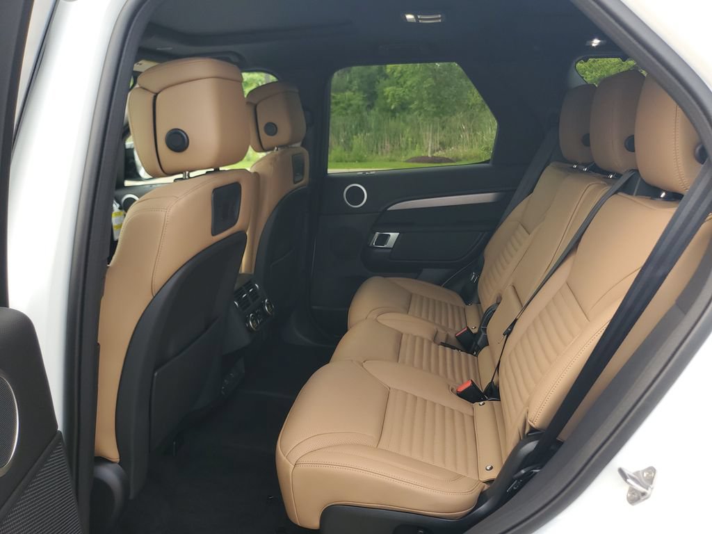 New 2026 Land Rover Discovery Dynamic SE AWD/4WD image 26