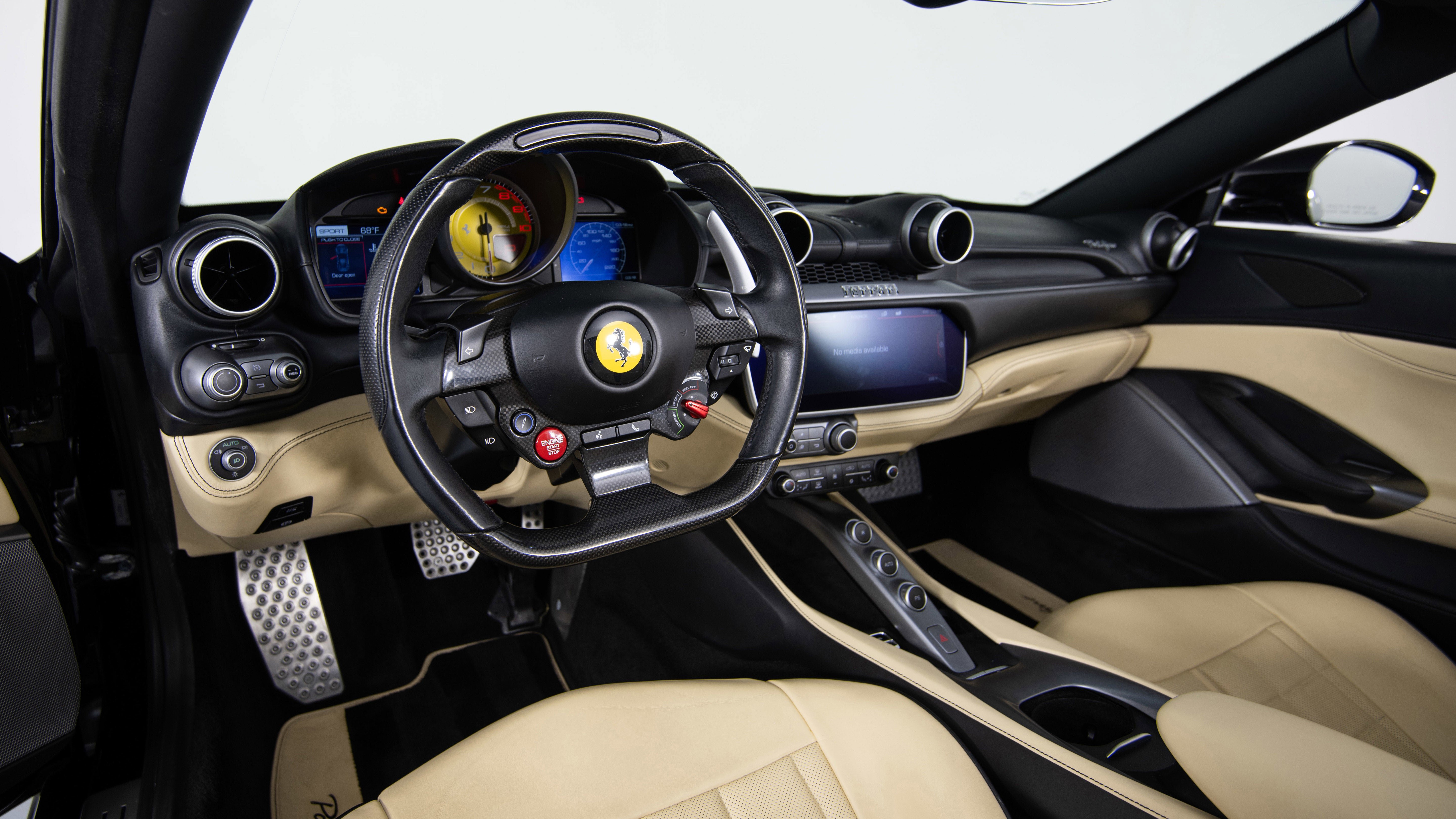 Certified 2019 Ferrari Portofino image 15