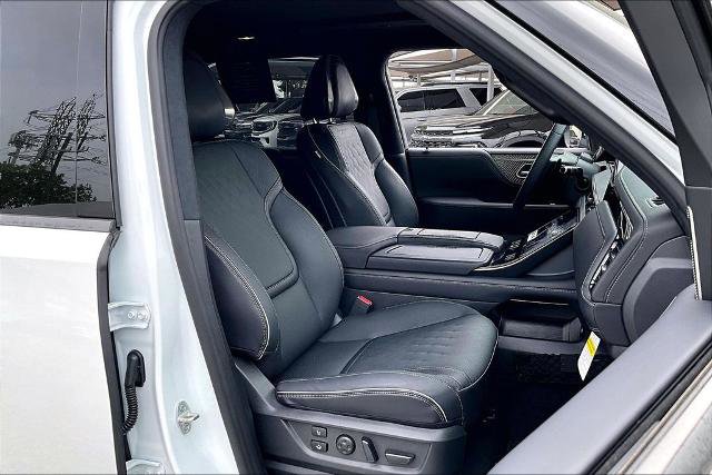 Certified 2026 INFINITI QX80 Autograph w/ Premium Cargo Package AWD/4WD image 12