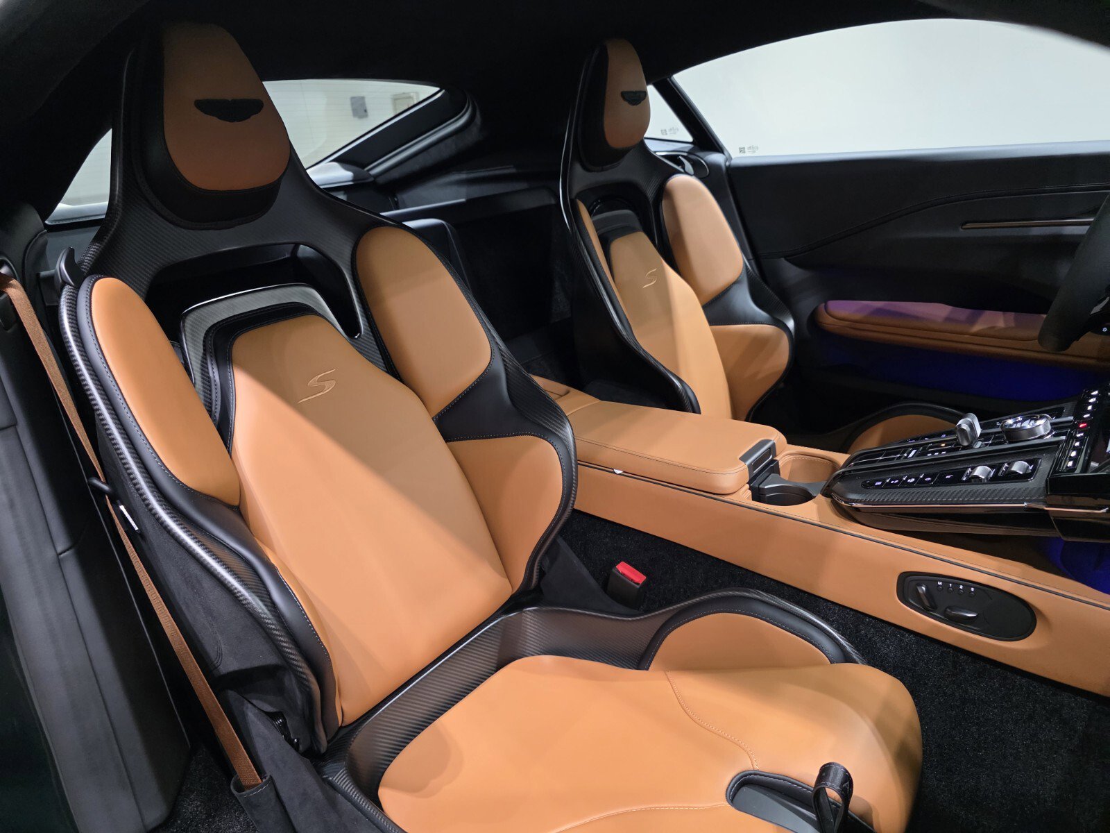New 2026 Aston Martin V8 Vantage S image 19