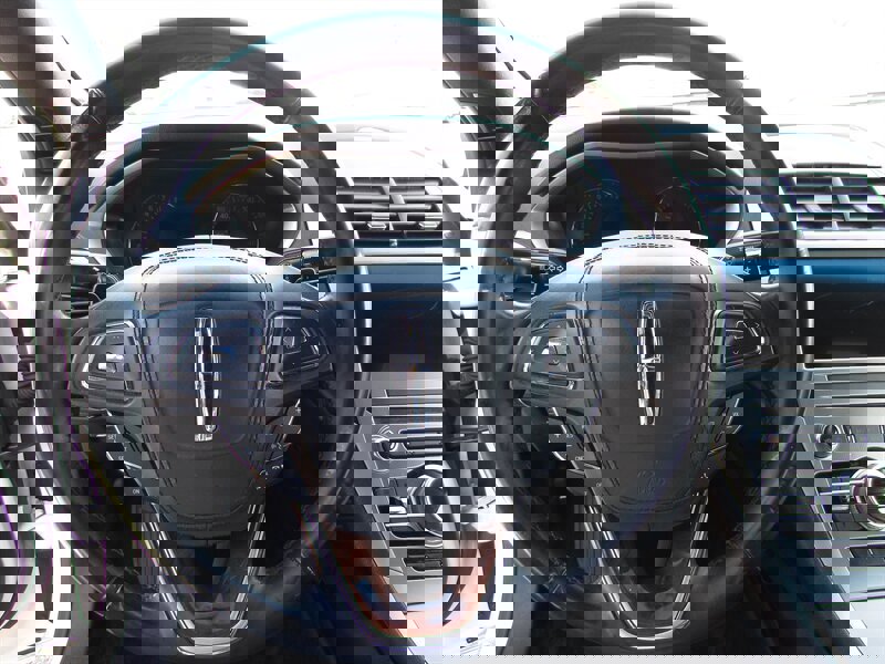 Used 2018 Lincoln MKZ Reserve image 11