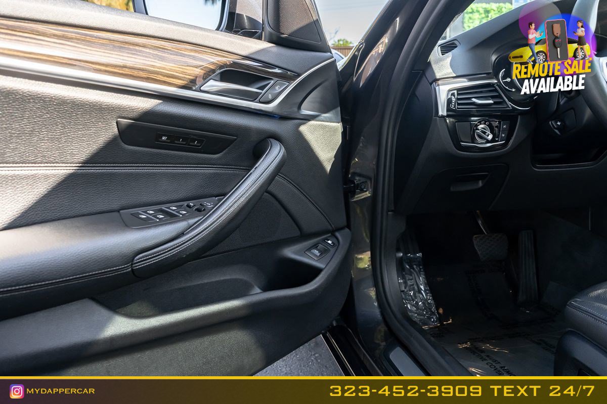 Used 2019 BMW 530e image 12