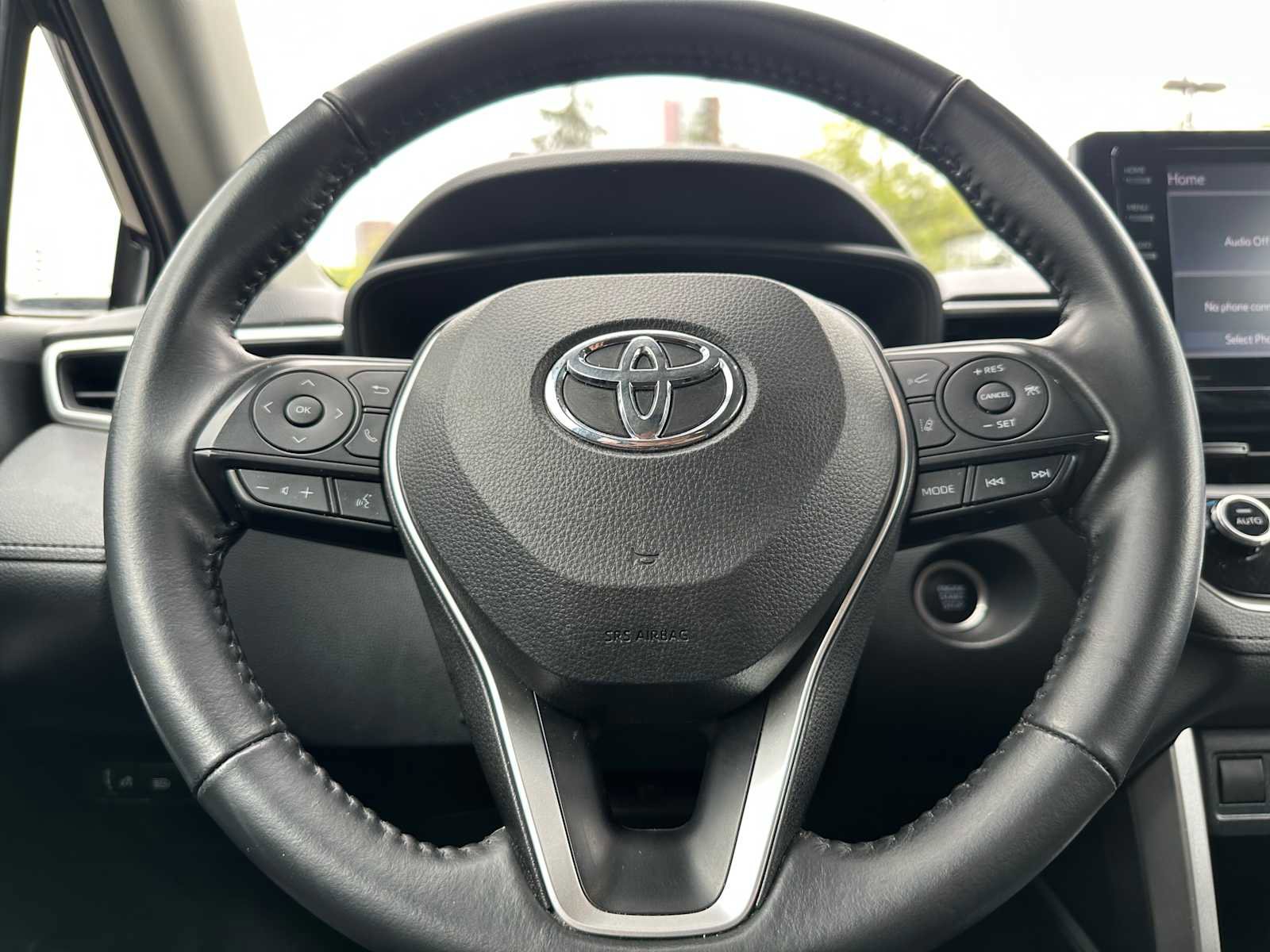 Used 2022 Toyota Corolla Cross LE AWD/4WD image 22