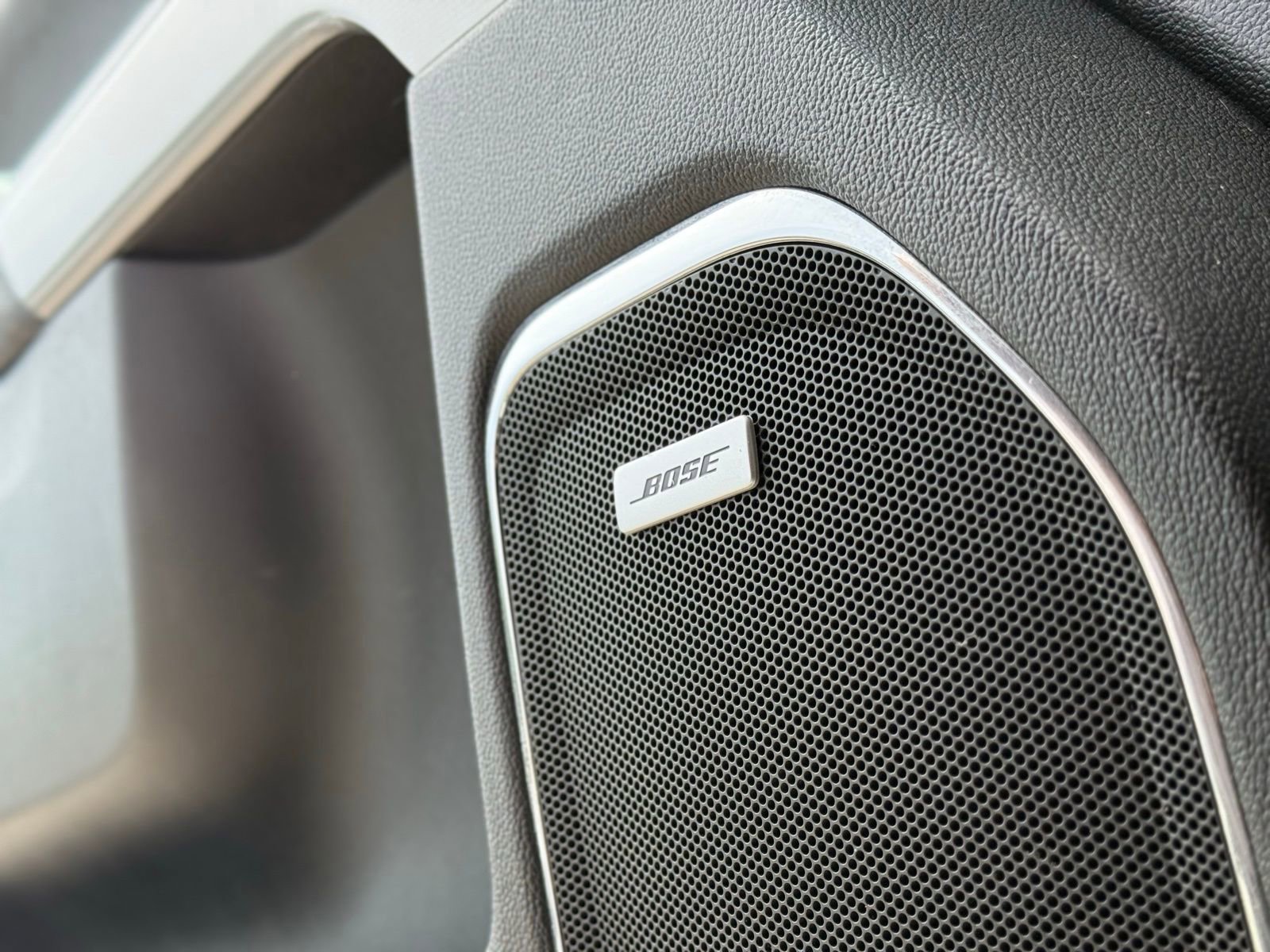 Used 2019 Chevrolet Silverado 2500 LTZ w/ LTZ Plus Package AWD/4WD image 14