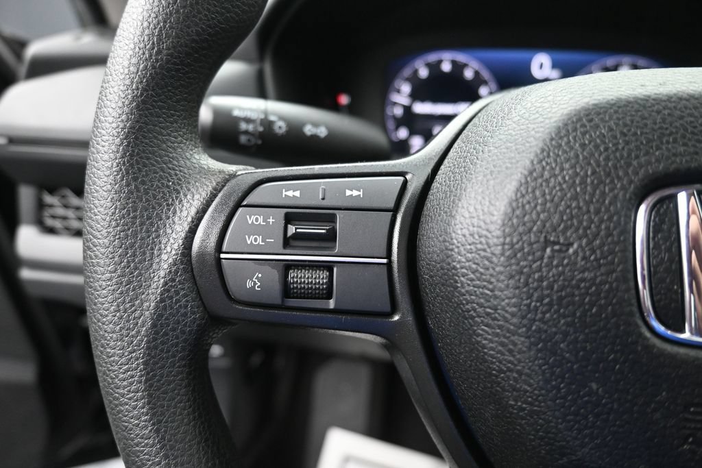Used 2025 Honda Accord LX image 21