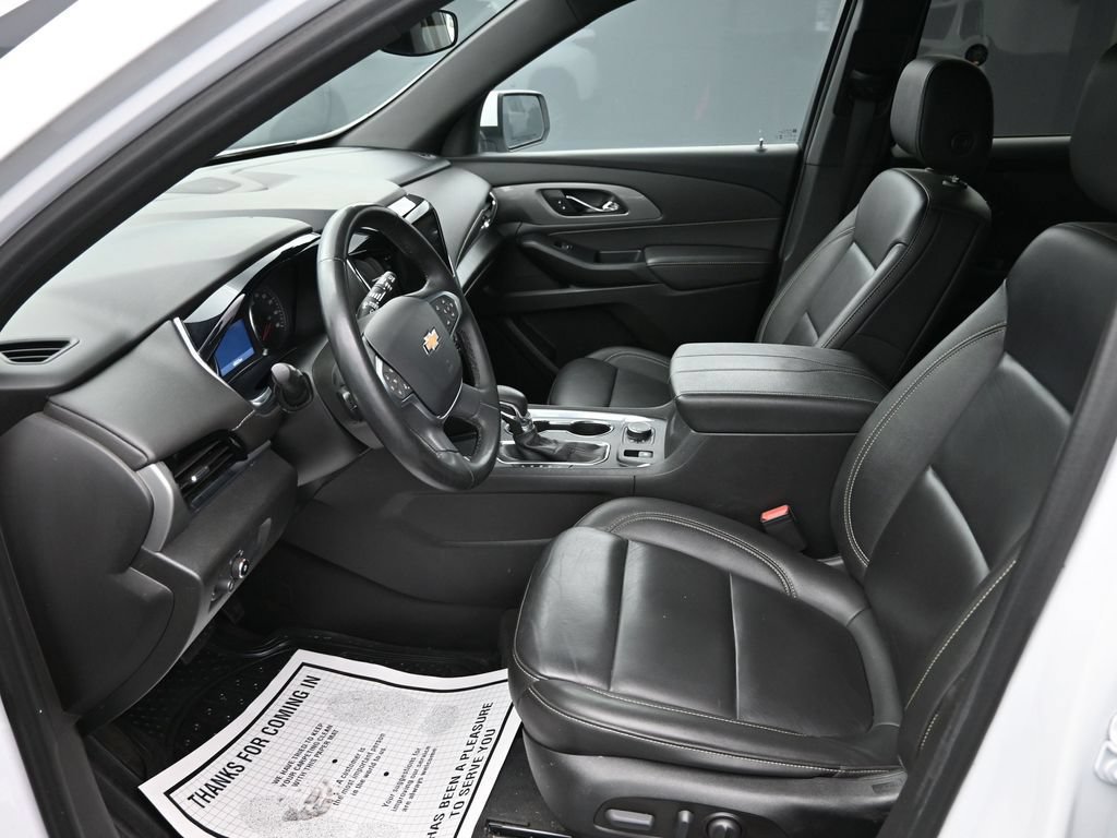 Used 2023 Chevrolet Traverse LT FWD image 11