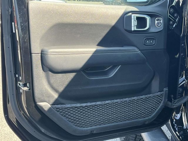 Used 2023 Jeep Gladiator Overland image 14