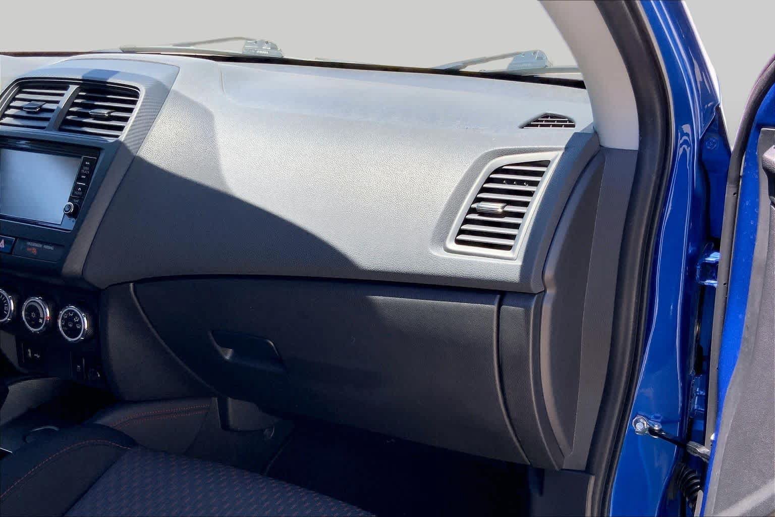 Used 2019 Mitsubishi Outlander Sport ES FWD image 19
