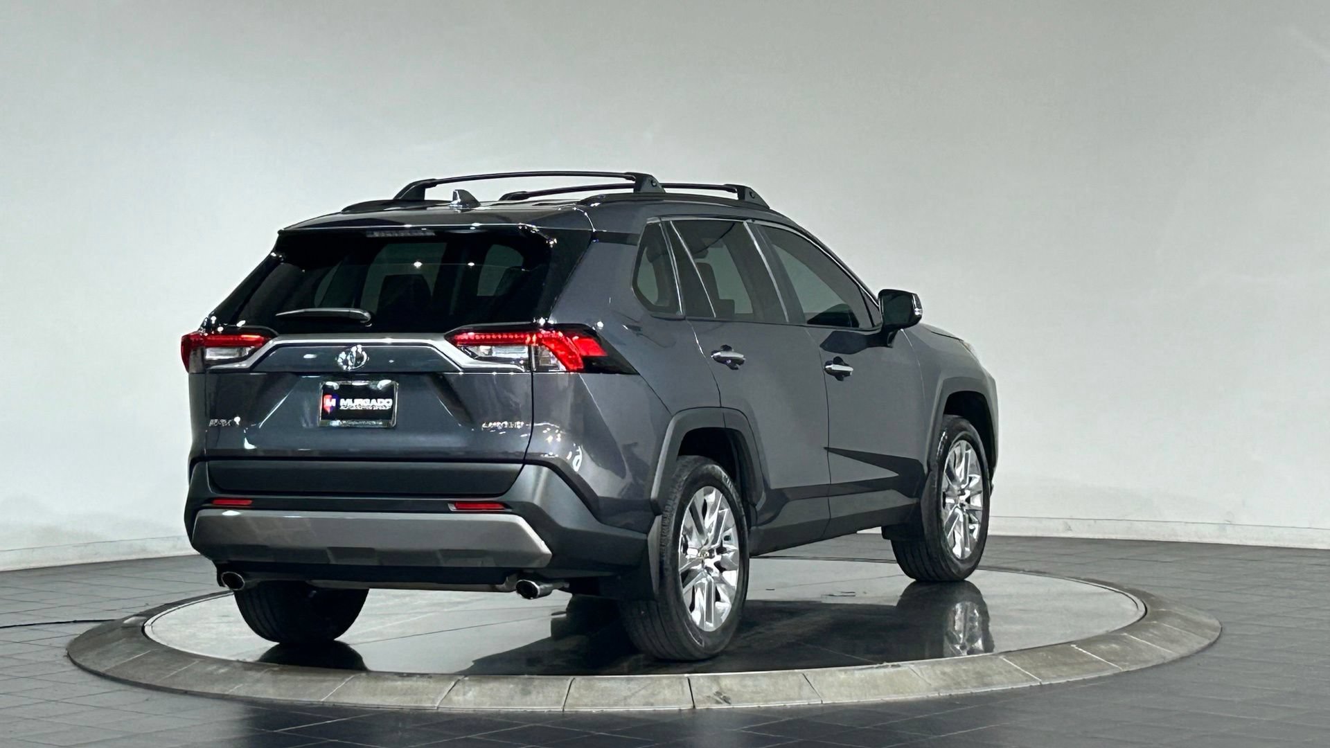 Used 2025 Toyota RAV4 Limited FWD image 10