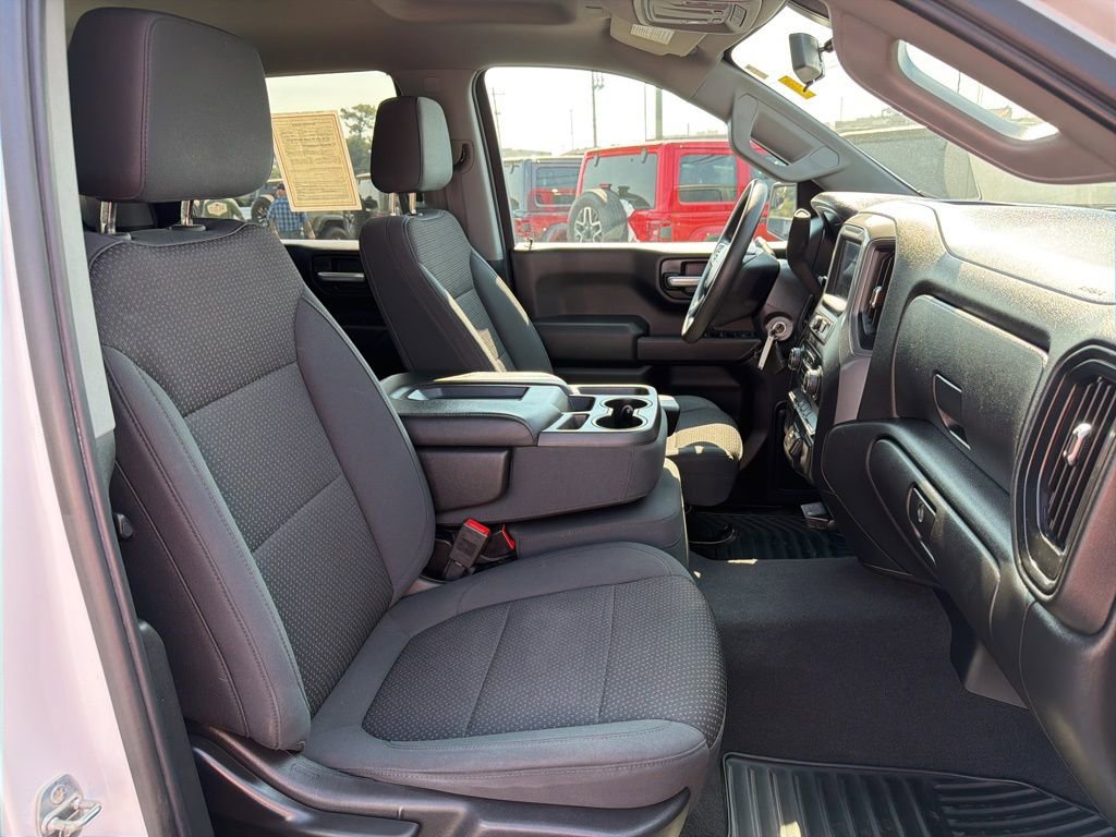 Used 2020 Chevrolet Silverado 1500 Custom w/ Custom Value Package image 26