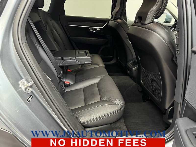 Used 2019 Volvo V90 T5 Cross Country w/ Protection Package Premier AWD/4WD image 18
