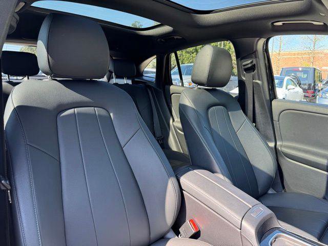 Certified 2025 Mercedes-Benz GLA 250 GLA 250 image 31