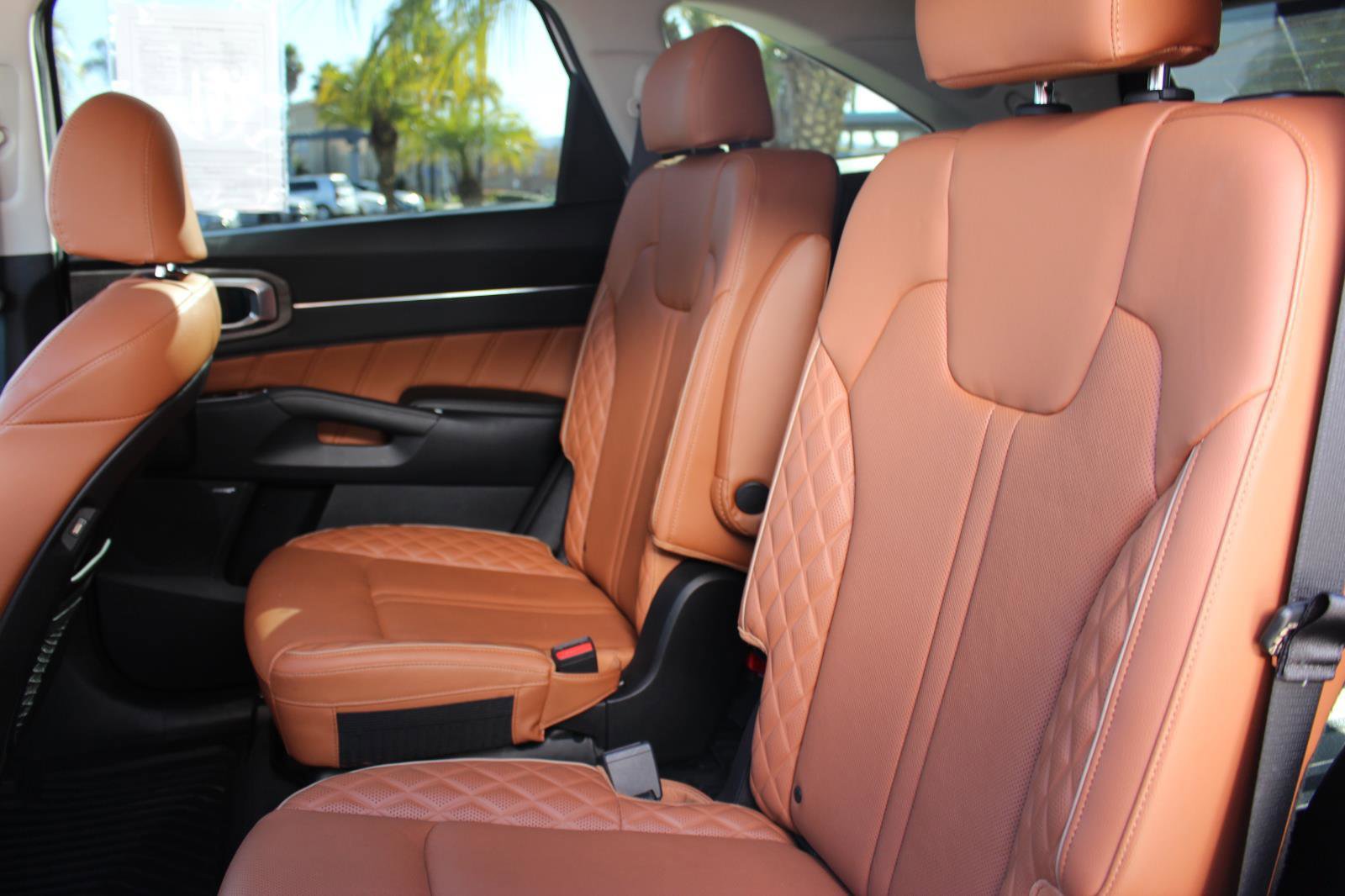 Used 2022 Kia Sorento SX Prestige w/ Rust Color Package image 30