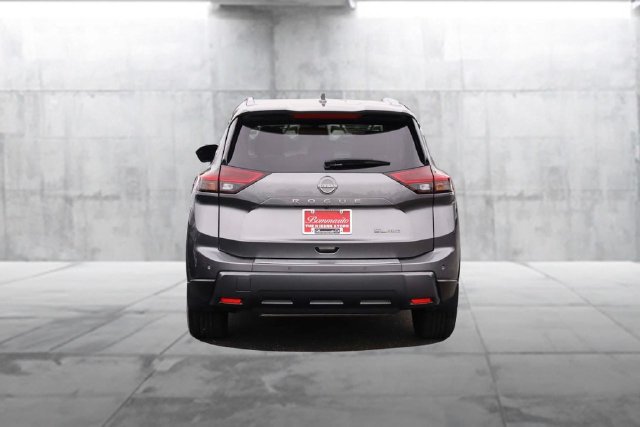Certified 2025 Nissan Rogue SL w/ SL Premium Package AWD/4WD image 6