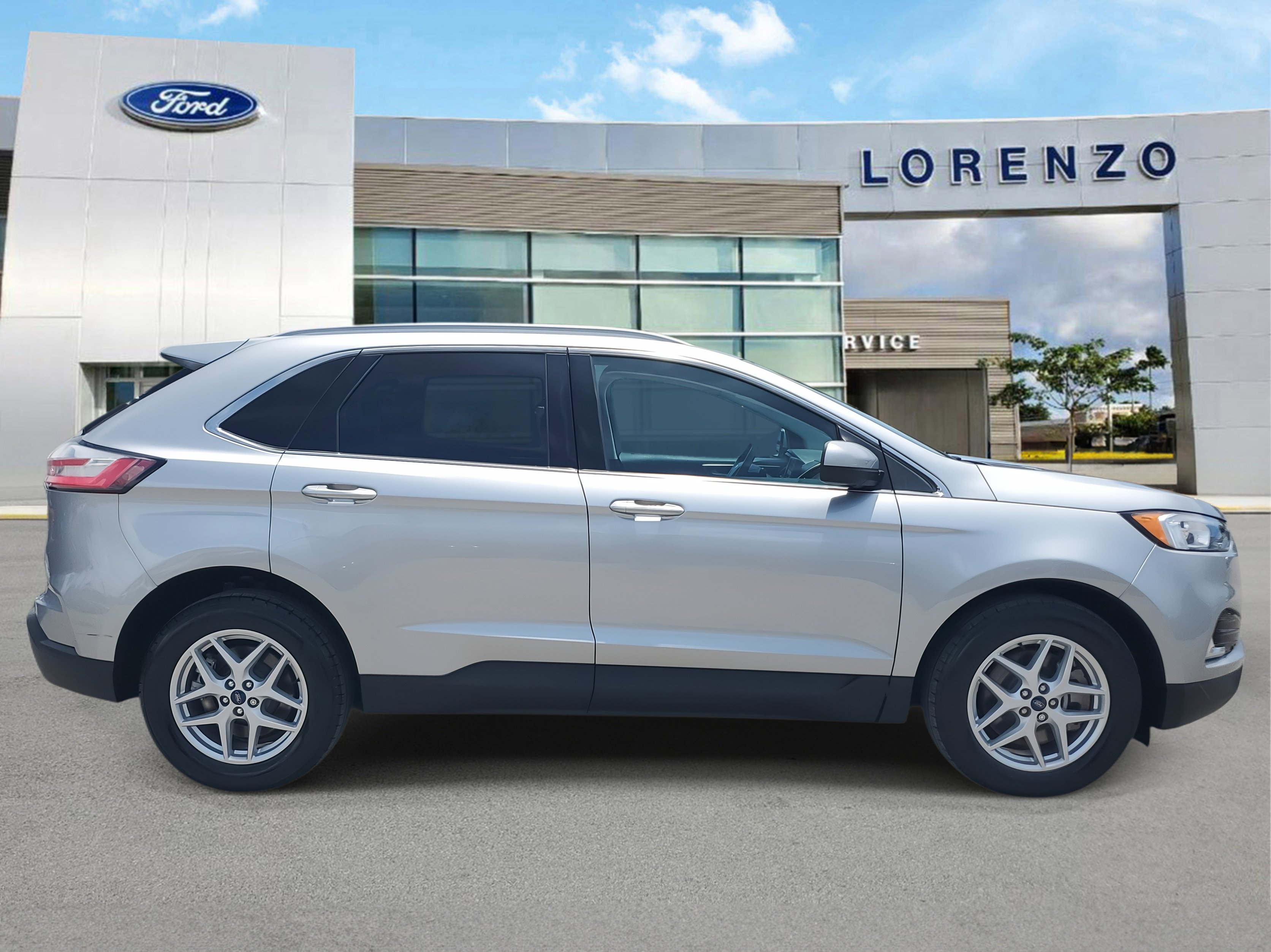 Used 2022 Ford Edge SEL image 4