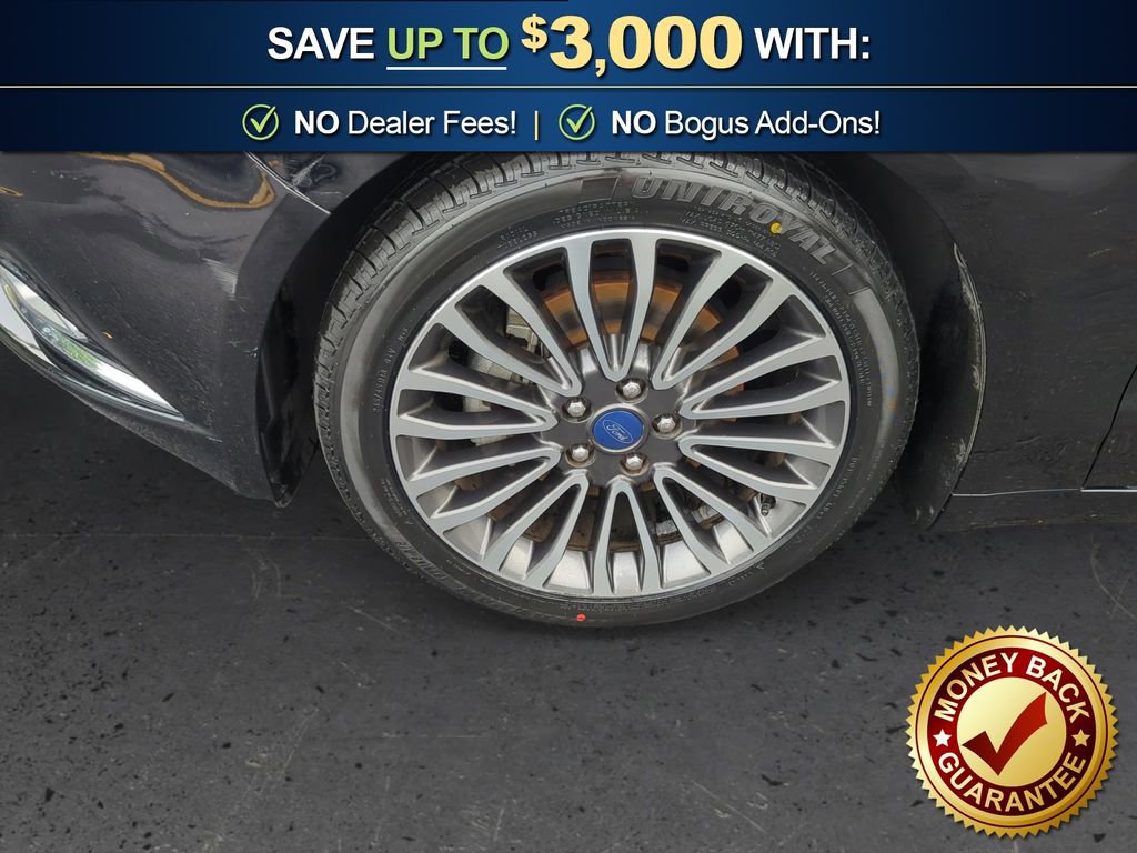 Used 2017 Ford Fusion SE w/ Fusion SE Technology Package FWD image 13