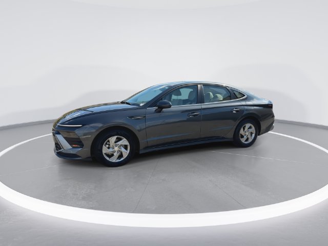 Certified 2026 Hyundai Sonata SE FWD image 4