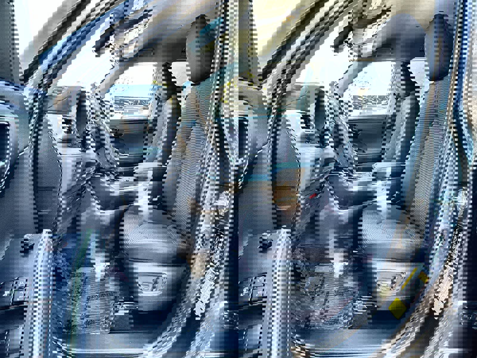 Used 2022 Toyota Highlander L image 2