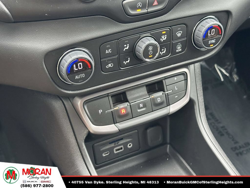 Certified 2024 GMC Terrain AT4 w/ LPO, Floor Liner Package AWD/4WD image 27