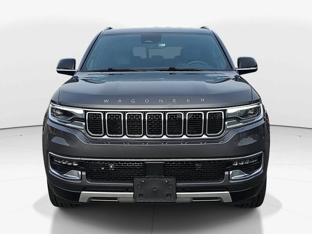Used 2024 Jeep Wagoneer L Series II RWD image 12
