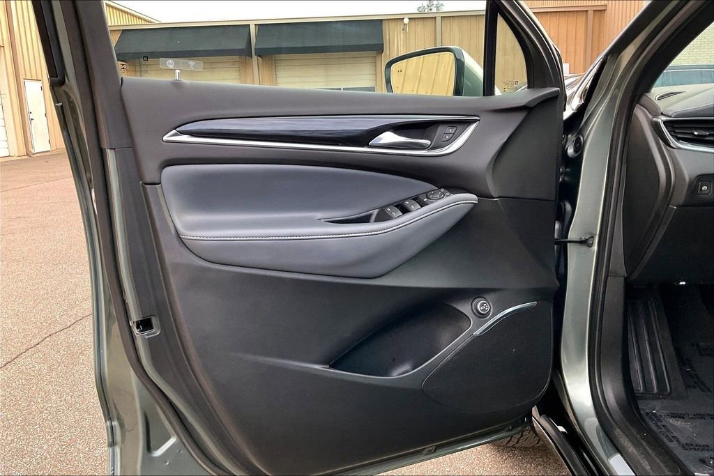 Used 2023 Buick Enclave Essence w/ Experience Buick Package image 22