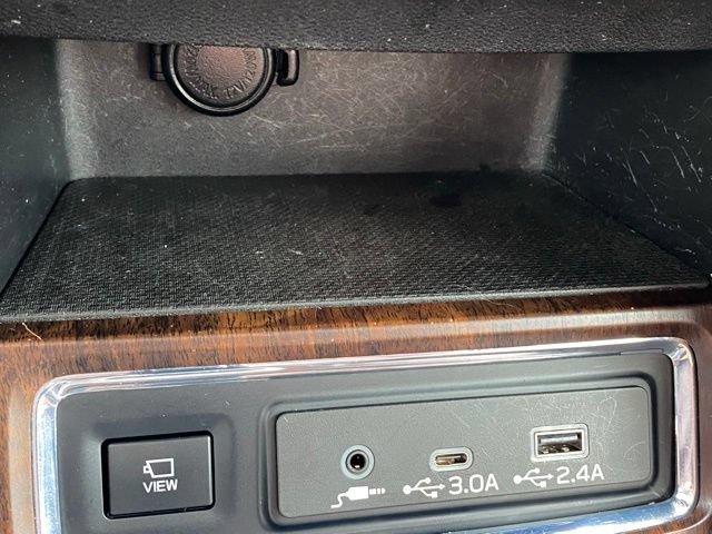 Used 2023 Subaru Ascent Touring AWD/4WD image 19