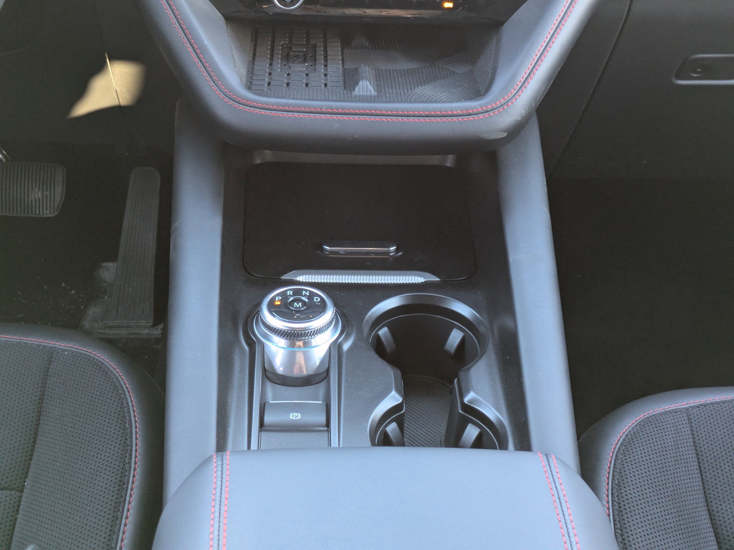 Certified 2025 Ford Explorer ST image 19