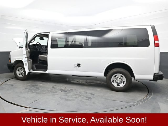 Used 2024 Chevrolet Express 3500 LS RWD image 44