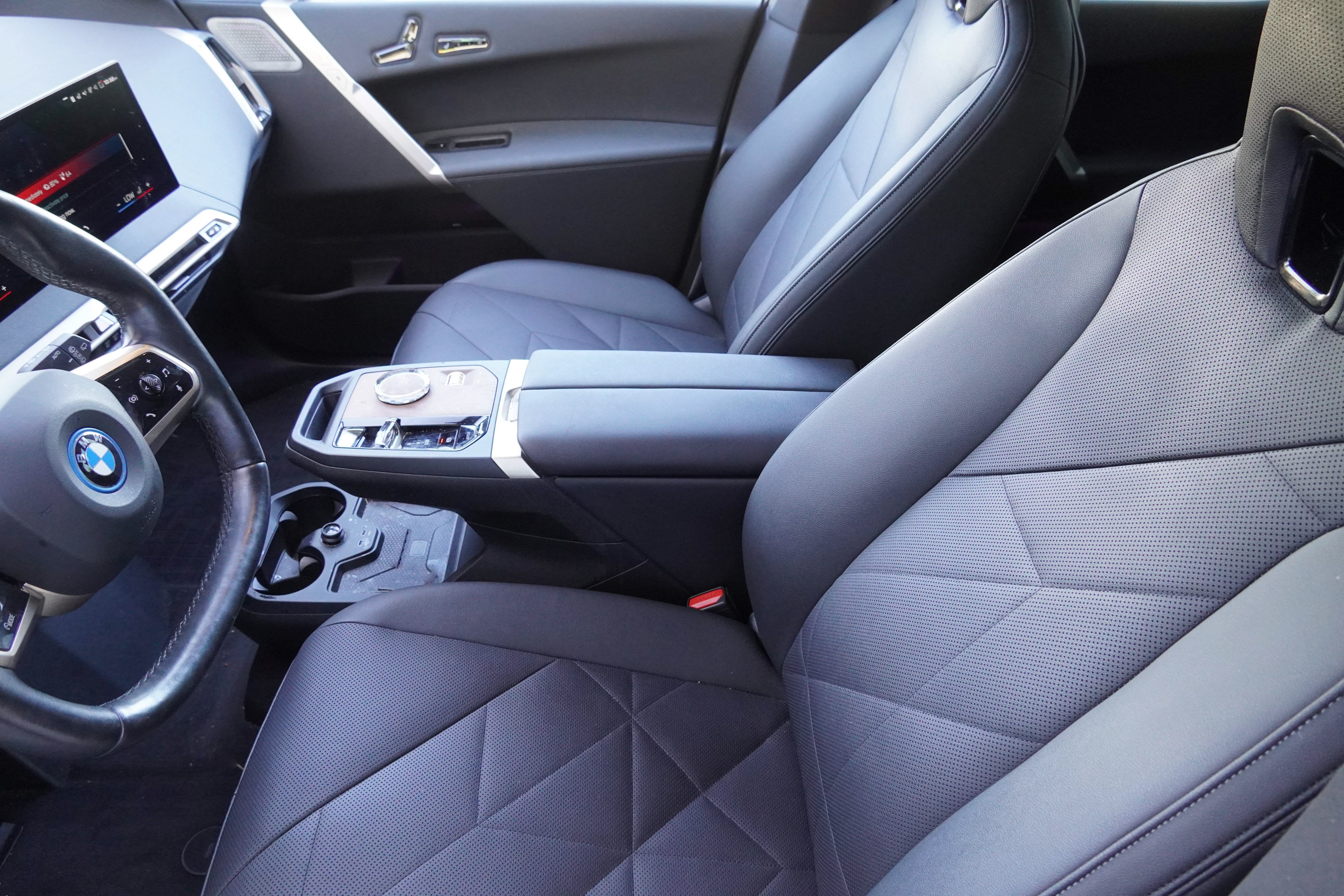 Certified 2024 BMW iX M60 AWD/4WD image 8