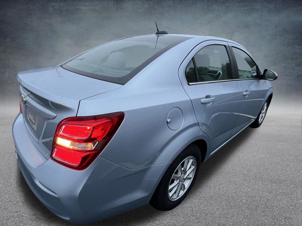 Used 2018 Chevrolet Sonic LT w/ Convenience Package image 6