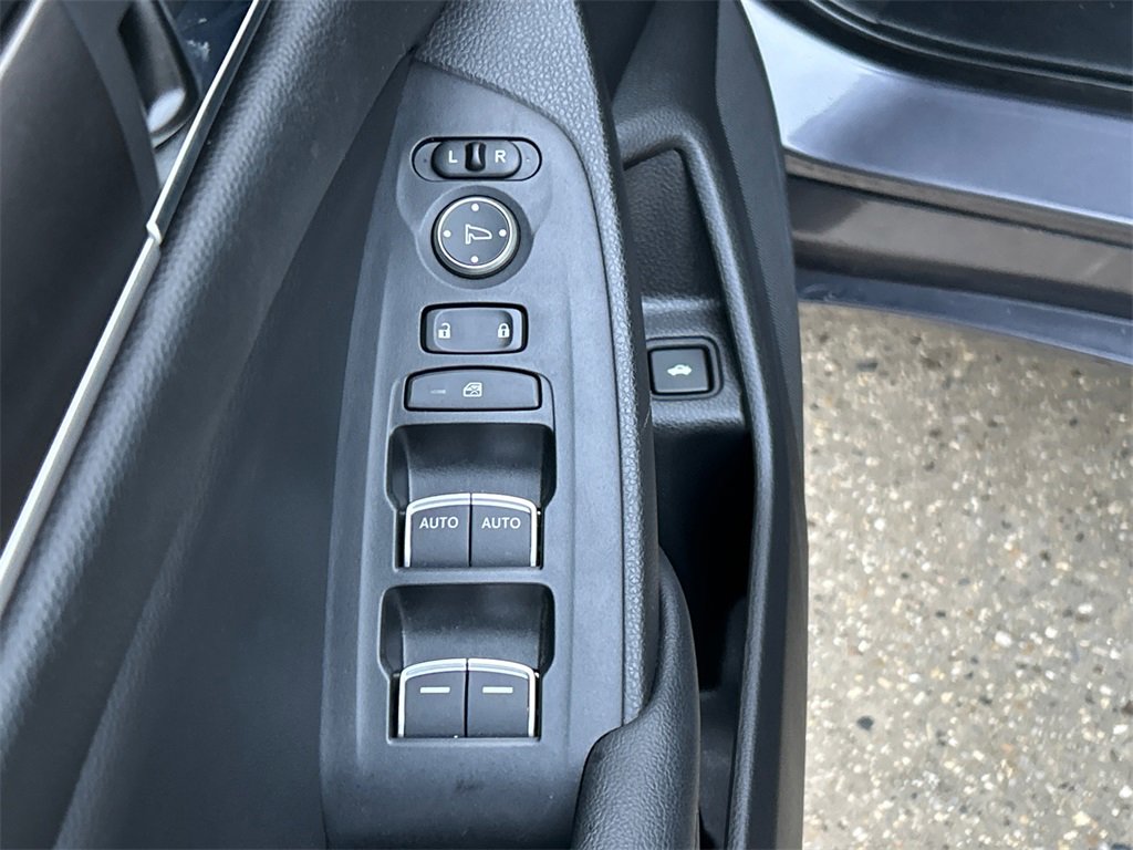 Used 2019 Honda Accord LX image 12