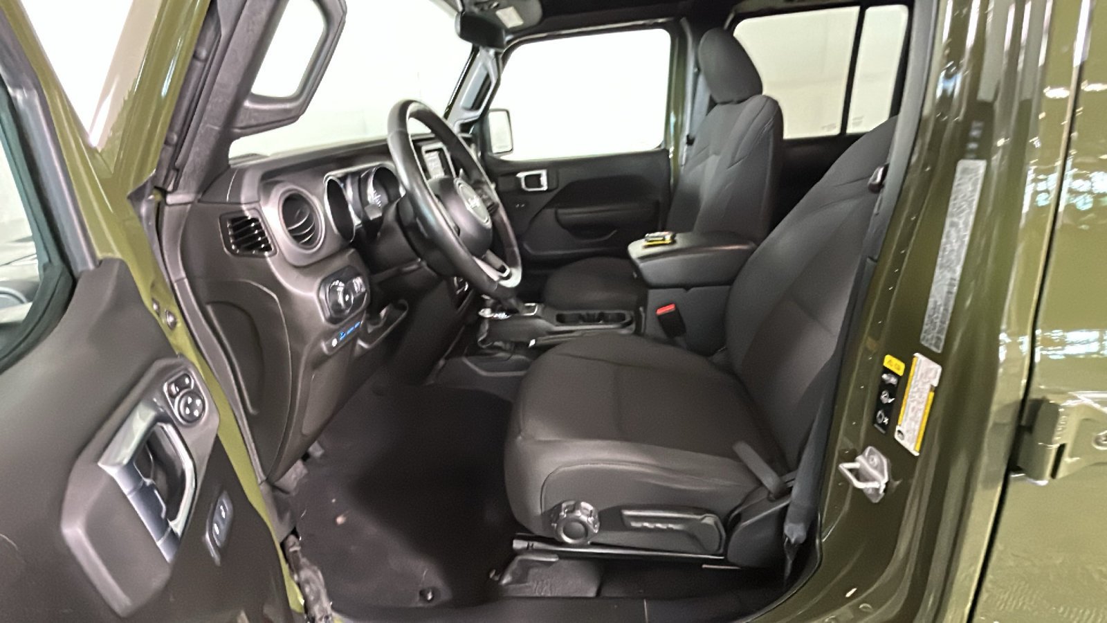 Used 2023 Jeep Wrangler Unlimited w/ Cold Weather Group AWD/4WD image 13