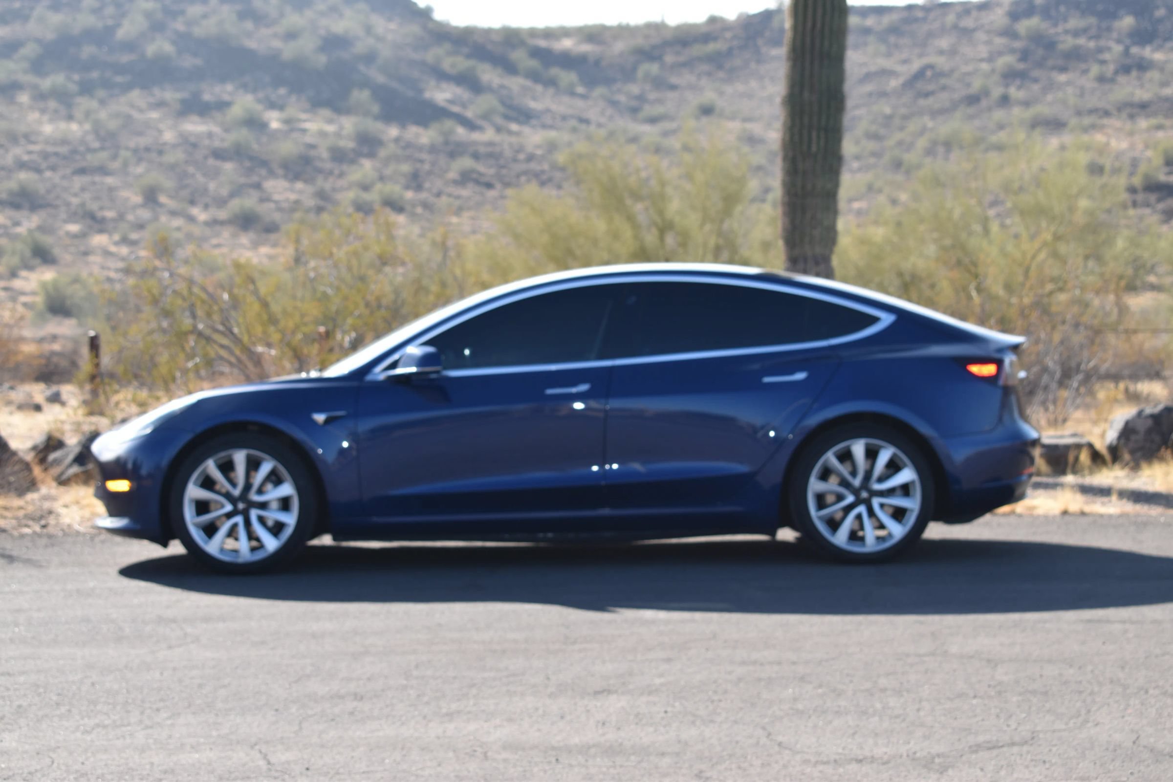 Used 2020 Tesla Model 3 Long Range AWD/4WD image 6
