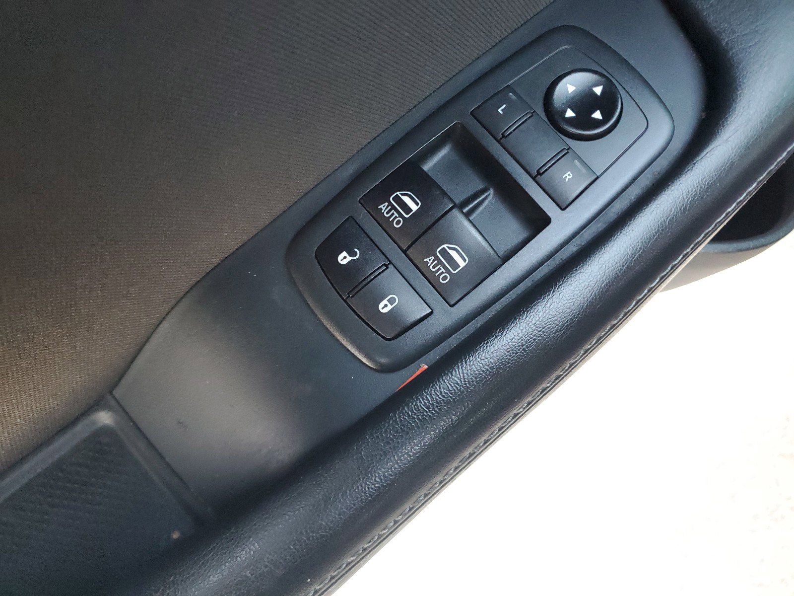 Certified 2020 Dodge Challenger R/T image 17