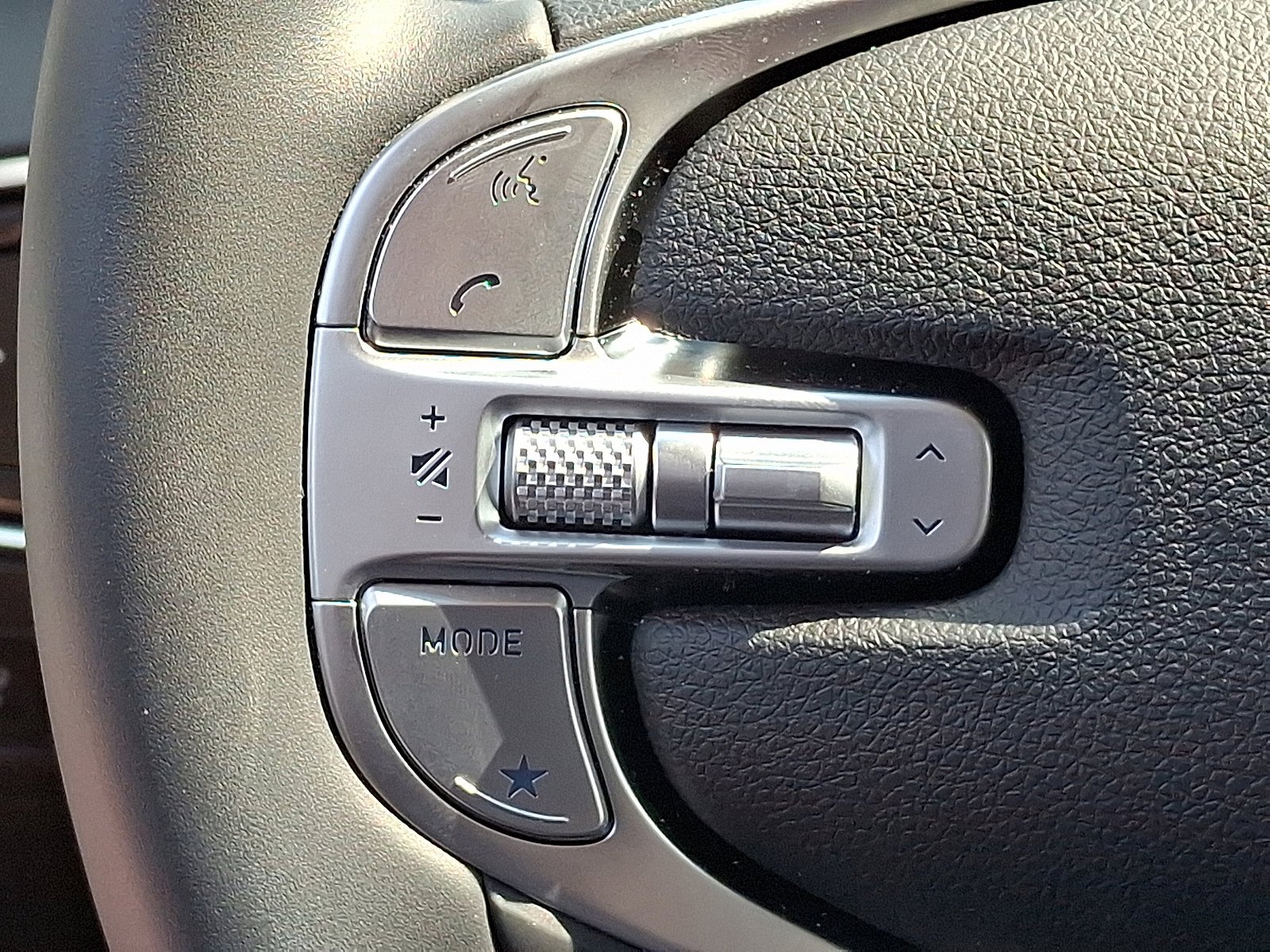 Used 2025 Genesis GV70 2.5T image 22