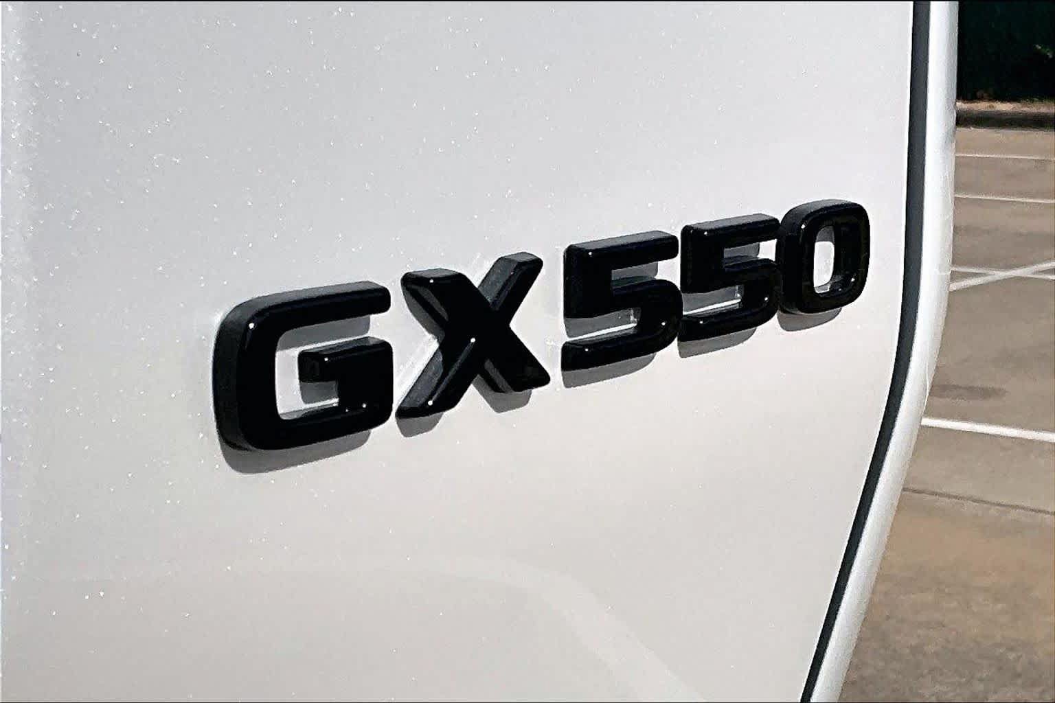 New 2026 Lexus GX 550 w/ Cold Area Package AWD/4WD image 7