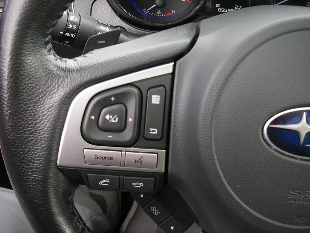 Used 2017 Subaru Outback 2.5i Limited AWD/4WD image 18