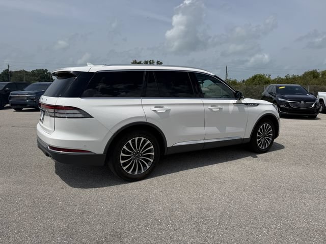 Used 2023 Lincoln Aviator Reserve w/ Equipment Group 201A AWD/4WD image 4