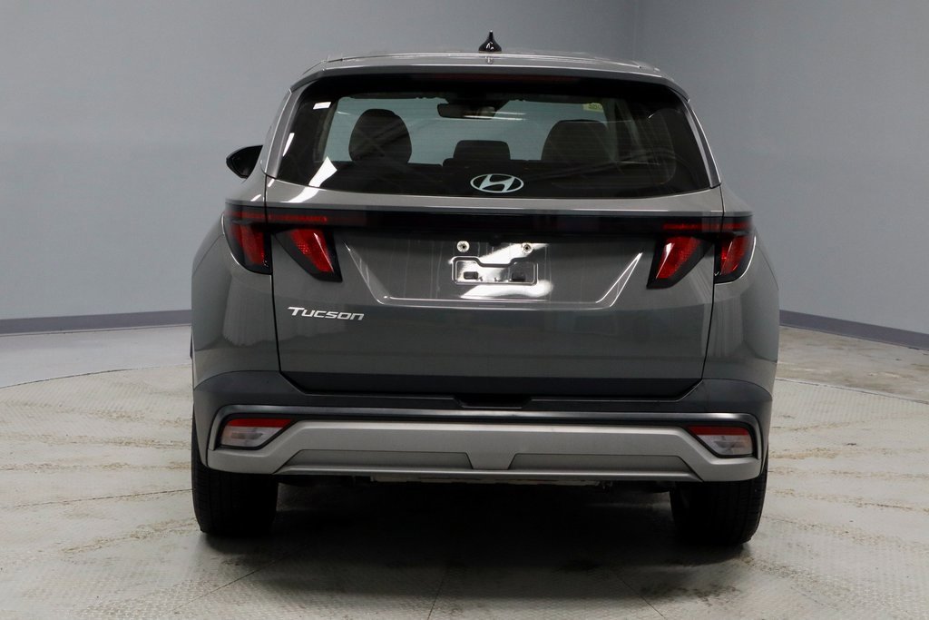 Used 2025 Hyundai Tucson SE image 9