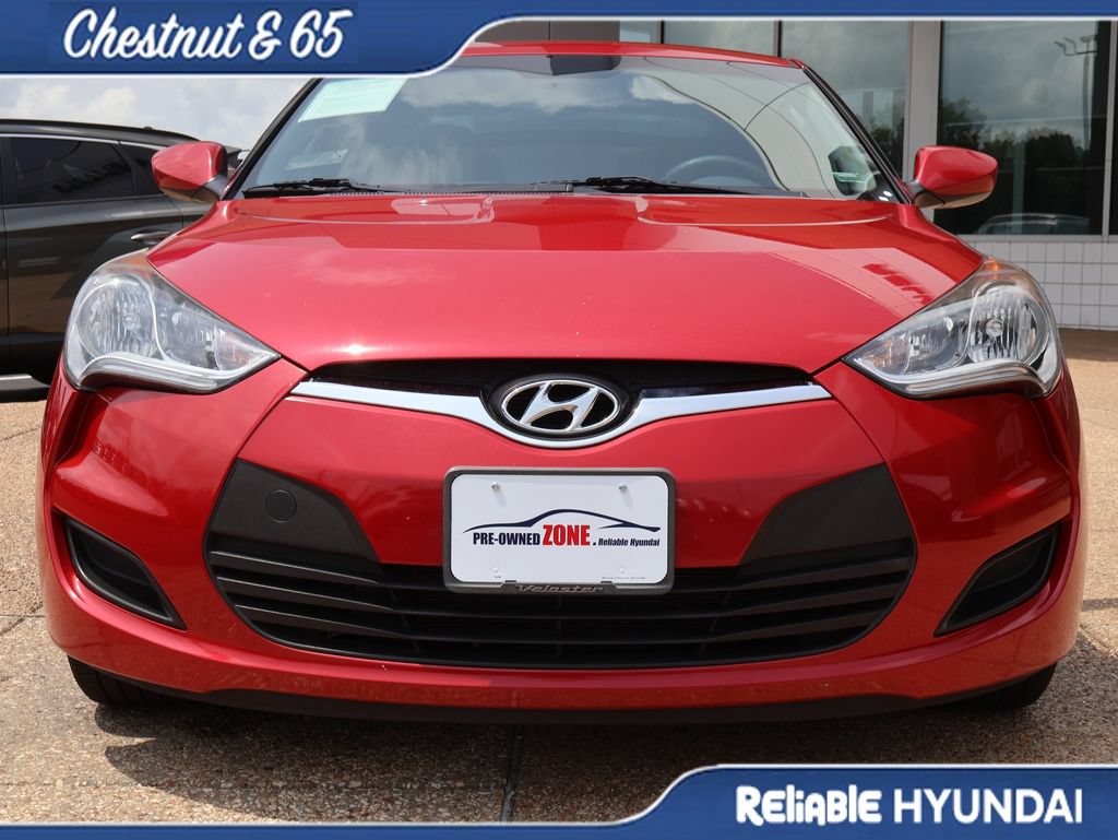 Used 2016 Hyundai Veloster FWD image 8
