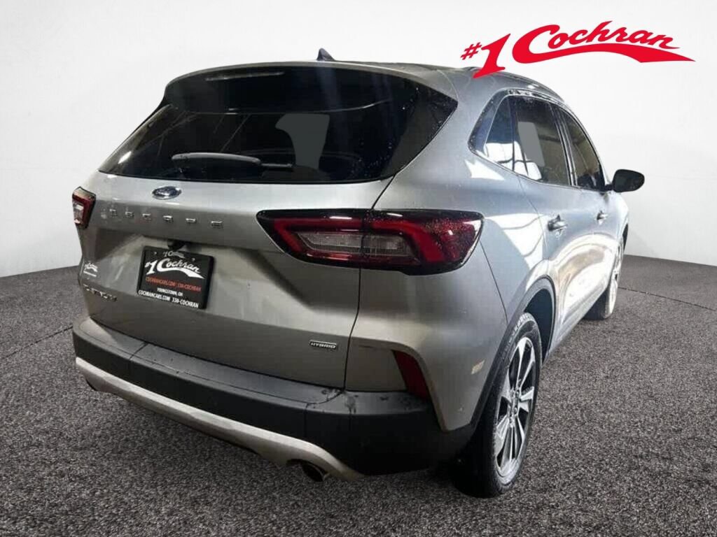 Used 2023 Ford Escape Platinum FWD image 23