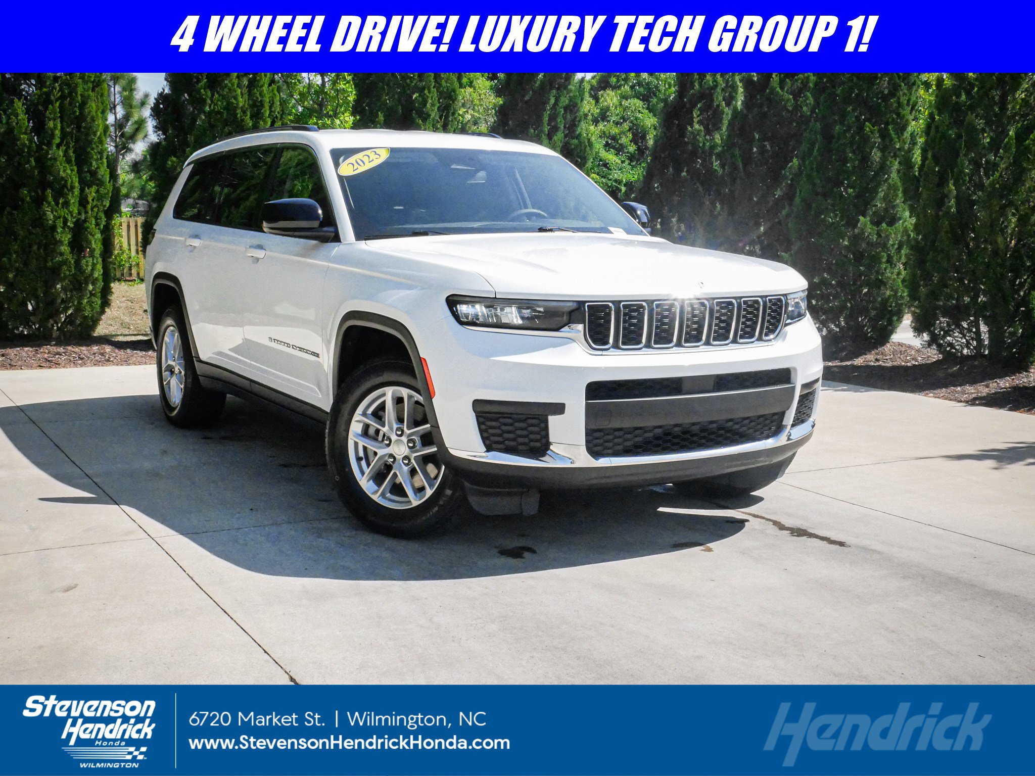 Used 2023 Jeep Grand Cherokee L Laredo w/ Luxury Tech Group I AWD/4WD image 1