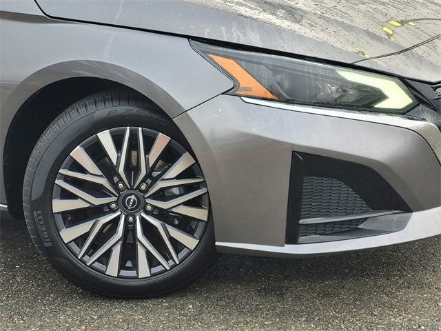 Used 2023 Nissan Altima 2.5 SV image 9