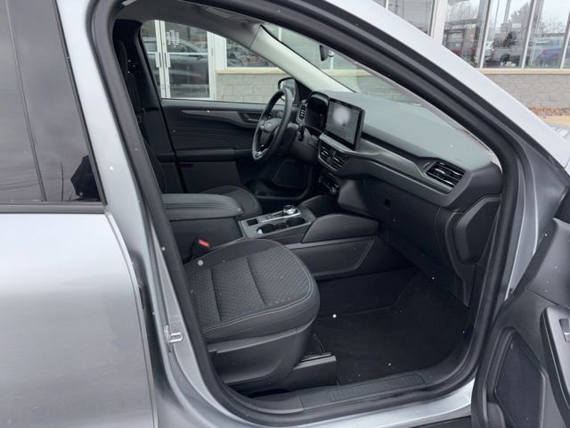 Used 2023 Ford Escape Active w/ Tech Pack #1 AWD/4WD image 5