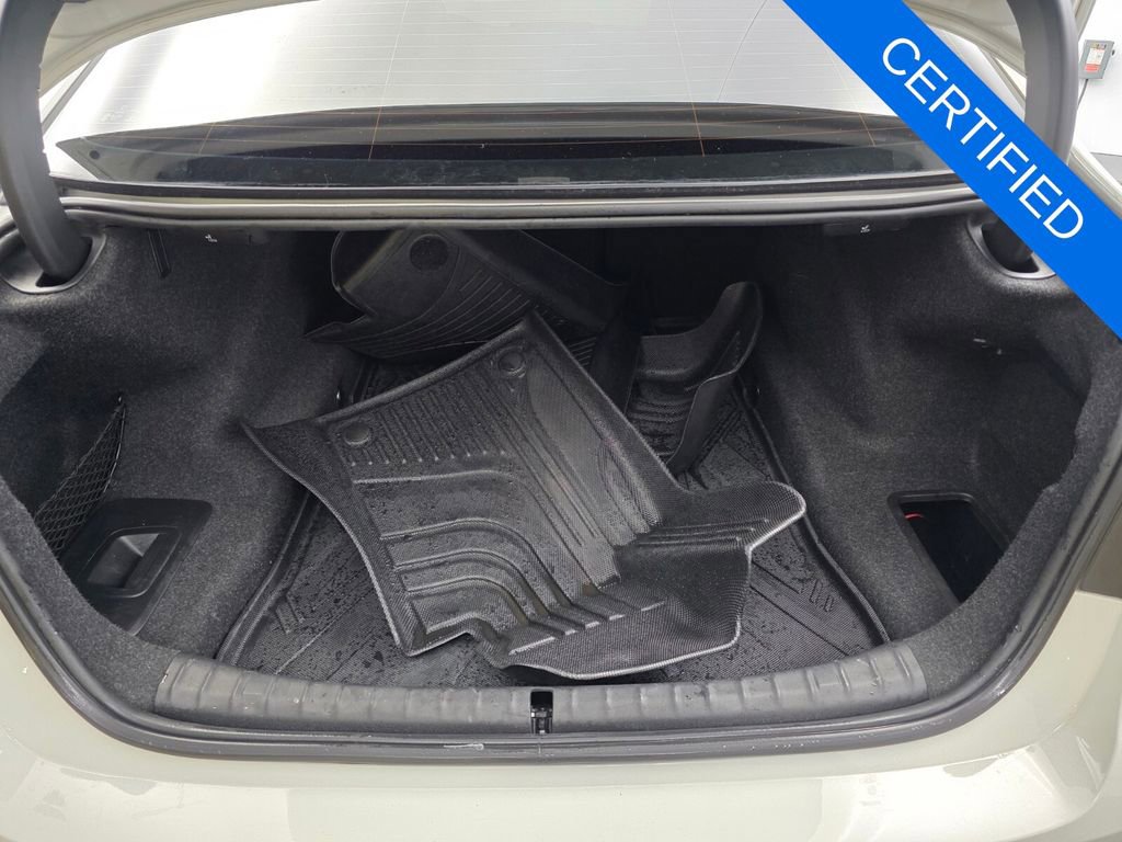 Used 2021 BMW 540i w/ Convenience Package RWD image 16