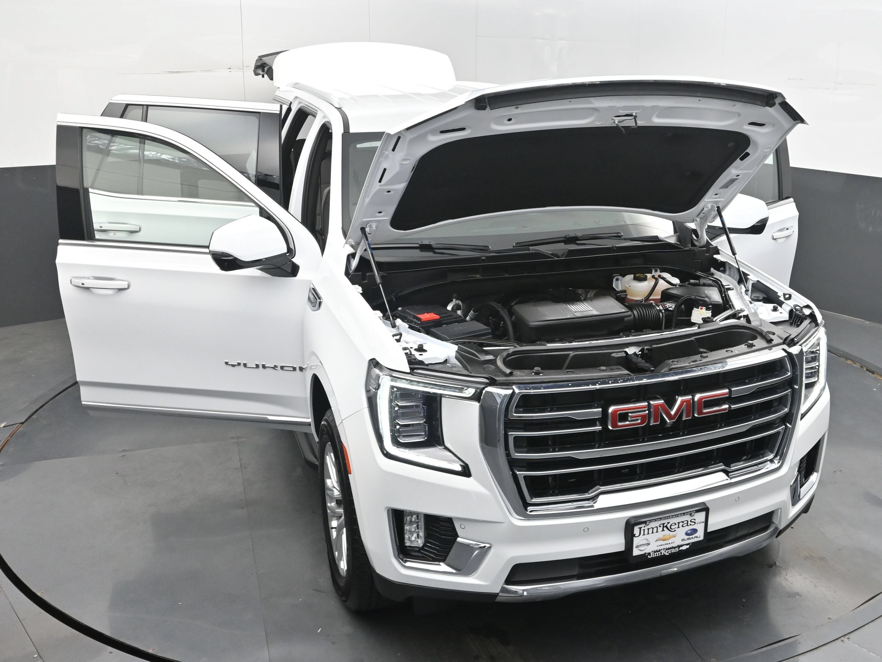 Used 2024 GMC Yukon SLT w/ SLT Luxury Package AWD/4WD image 40