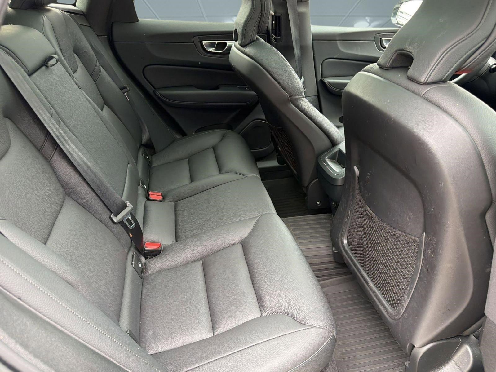 Used 2023 Volvo XC60 B5 Plus w/ Climate Package AWD/4WD image 29