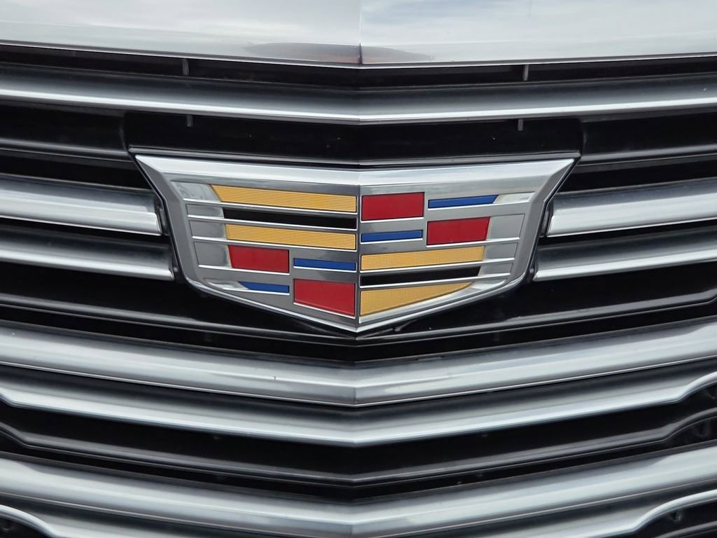 Used 2017 Cadillac XT5 Luxury w/ Driver Awareness Package image 11