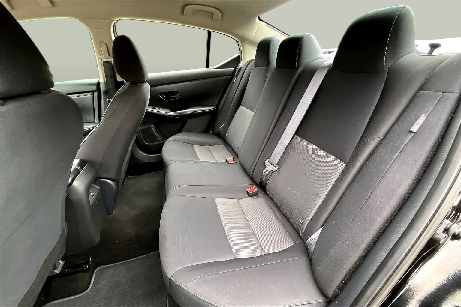 Used 2024 Nissan Sentra SV FWD image 21